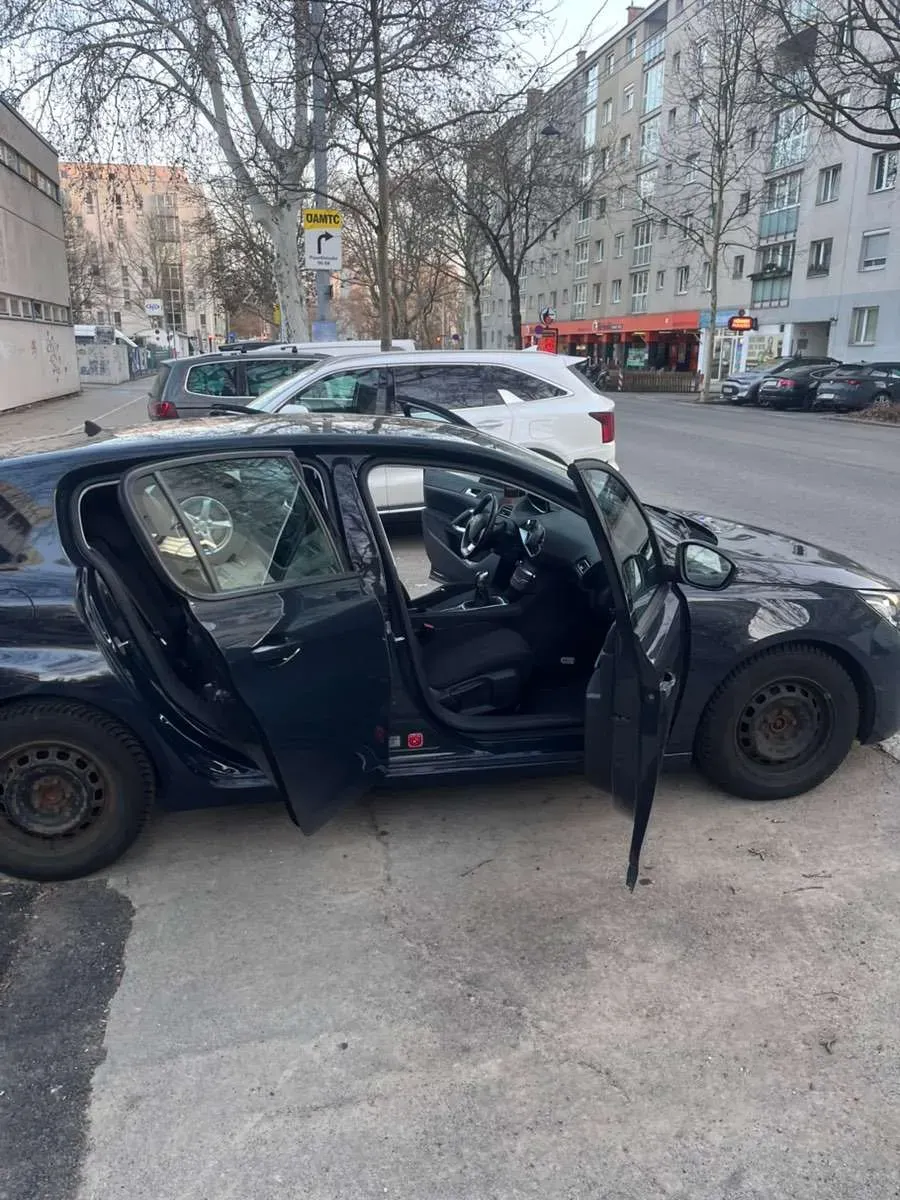 Peugeot 308 2014 photo 3