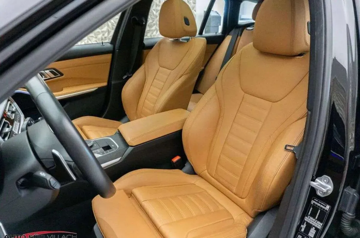 BMW 3 Series 2019 photo 3