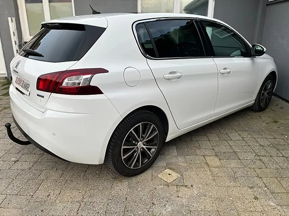 Peugeot 308 2017 photo 4