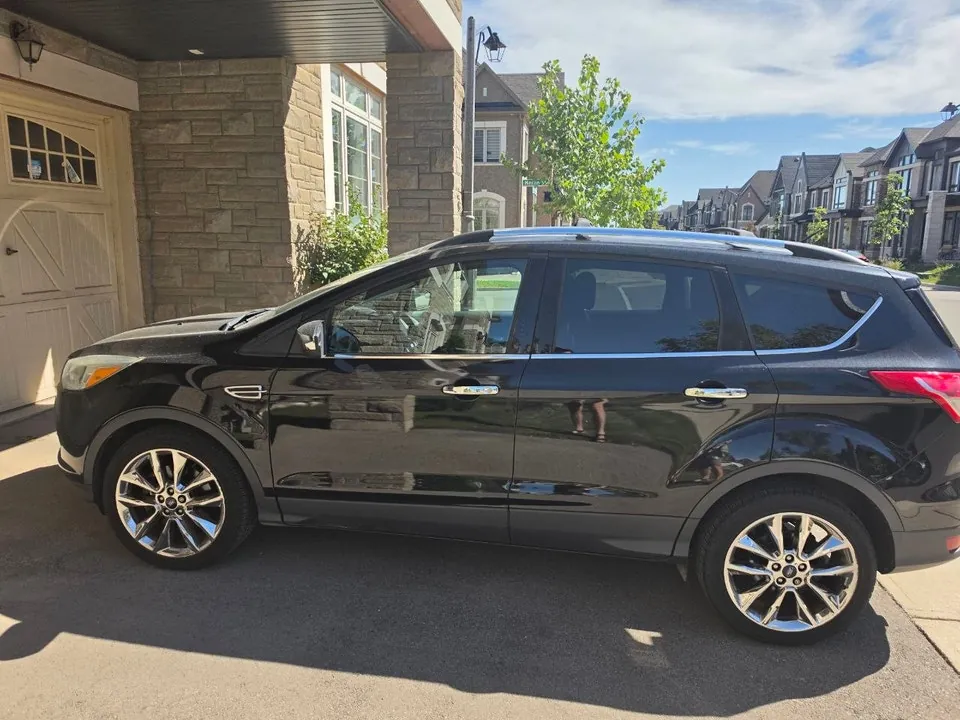 Ford Escape 2016 photo 2