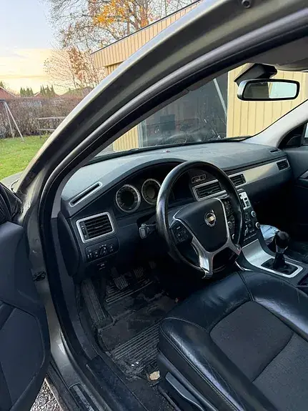 Volvo V70 2011 photo 3