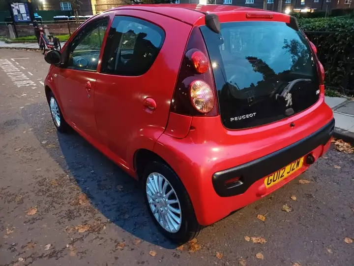 Peugeot 107 2012 photo 5