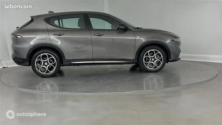 Alfa Romeo Tonale 2023 photo 4