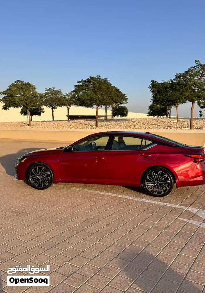 Nissan Altima 2023 photo 2