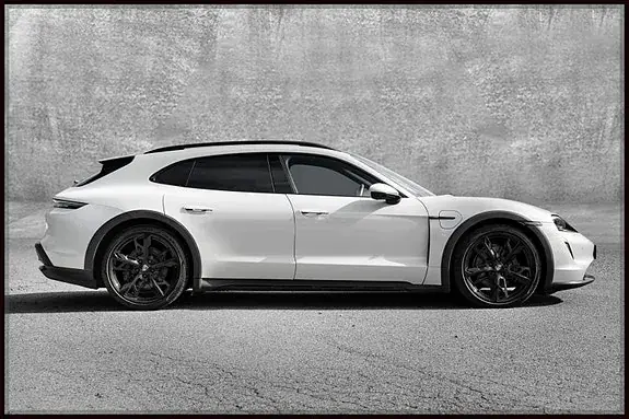 Porsche Taycan 4