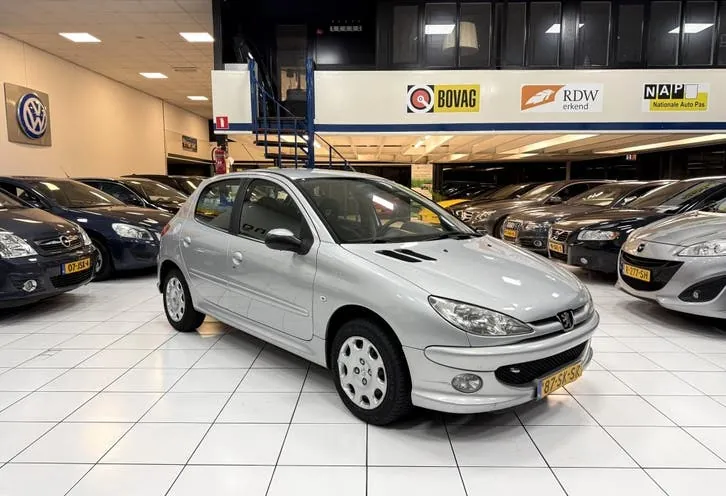 Peugeot 206 2006 photo 3