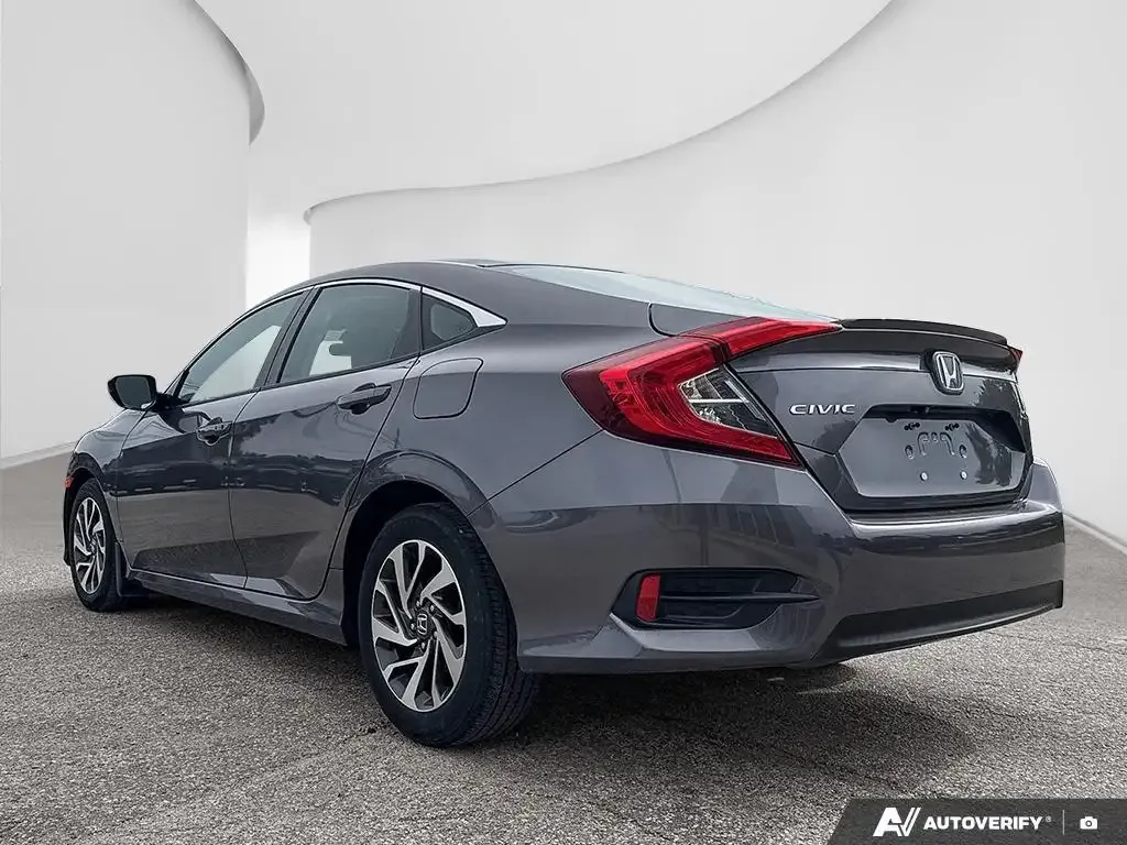 Honda Civic 2018 photo 4