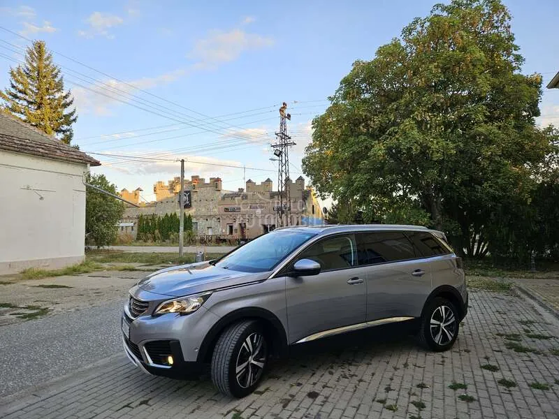 Peugeot 5008 2019 photo 4
