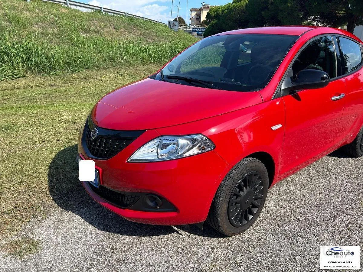 Lancia Ypsilon