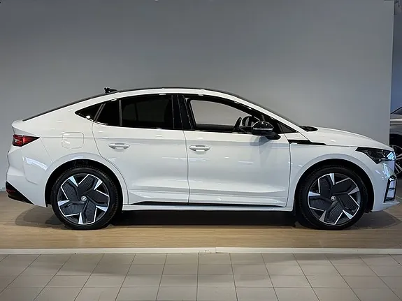 Skoda Enyaq Coupe 2023 photo 3