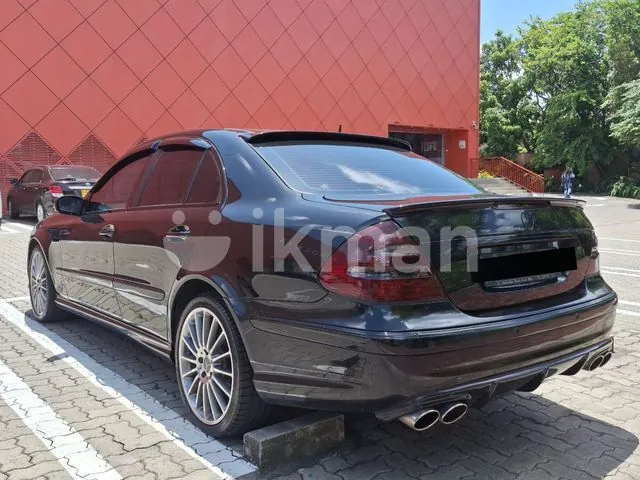 Mercedes-Benz E350 2003 photo 3