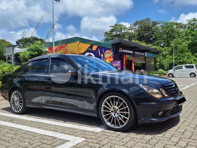 Mercedes-Benz E350 2003 photo 4