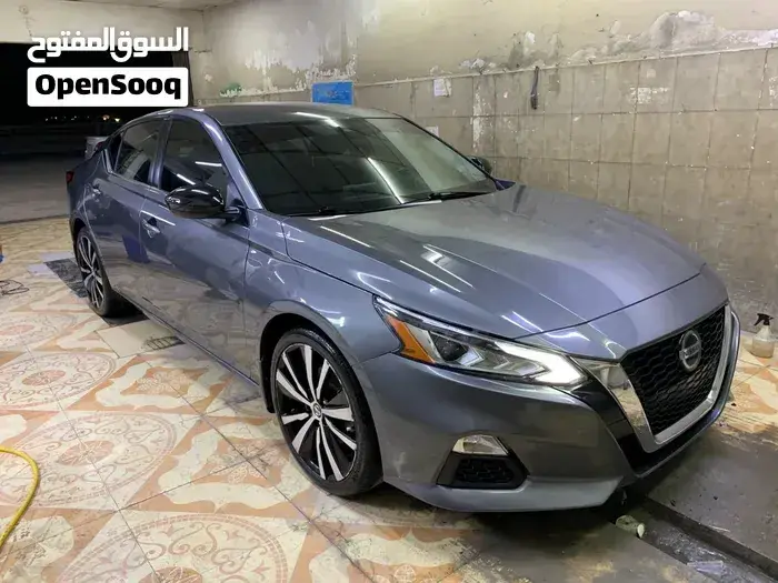 Nissan Altima