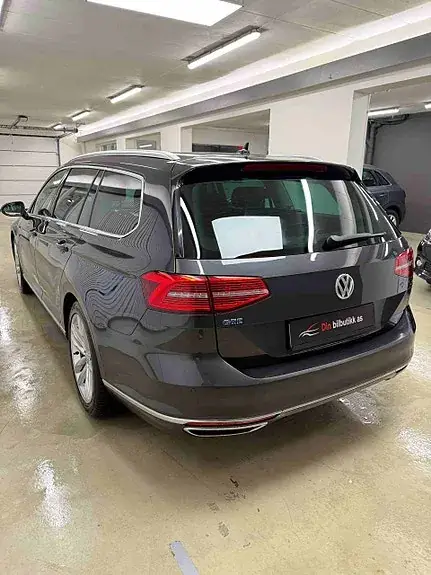Volkswagen Passat 2018 photo 5