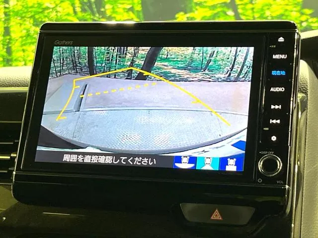 Honda N-Box Custom 2018 photo 4
