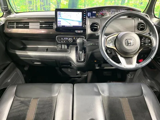 Honda N-Box Custom 2018 photo 2