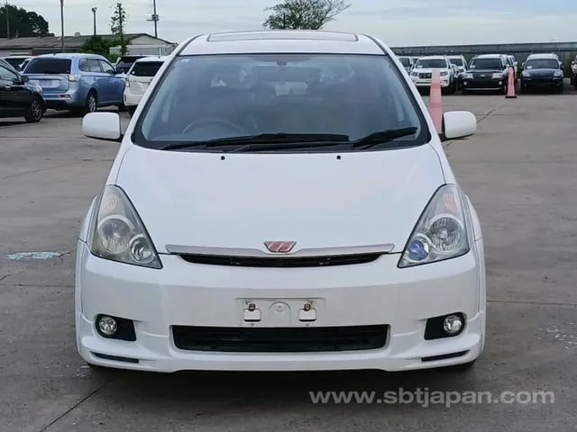 Toyota Wish 2003 photo 2