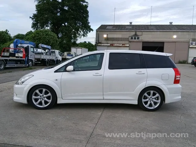 Toyota Wish 2003 photo 4