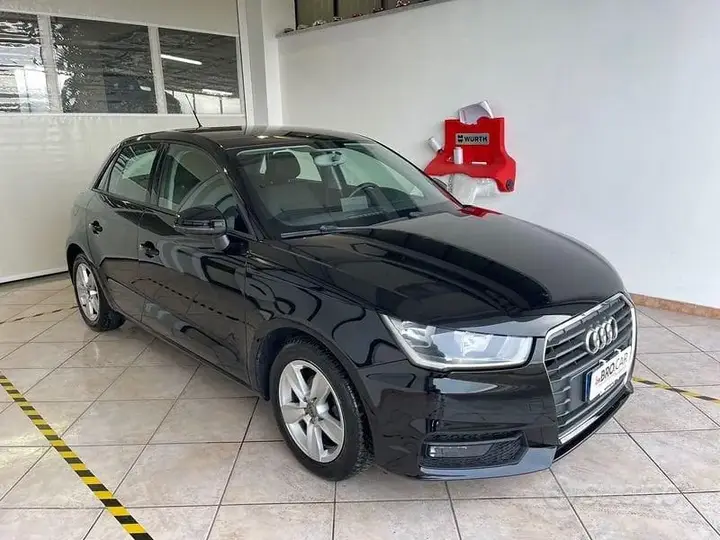 Audi A1 2015 photo 2