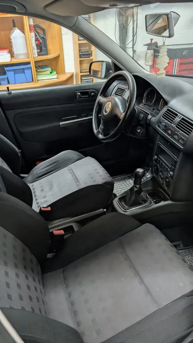 Volkswagen Golf 2006 photo 2