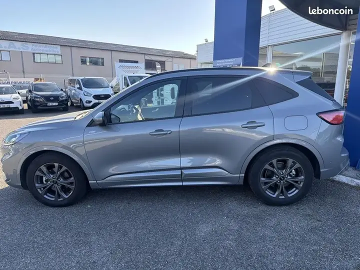 Ford Kuga 2023 photo 3