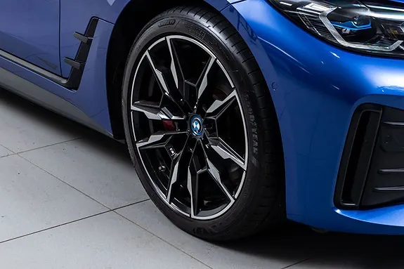 BMW I4 2023 photo 3