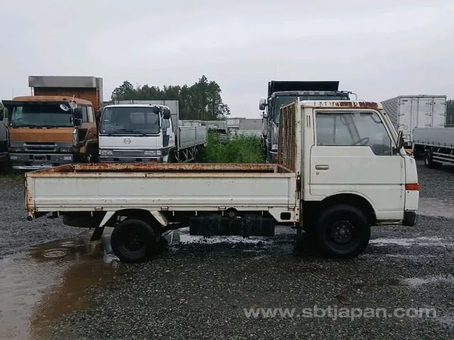 Nissan Atlas 1987 photo 5