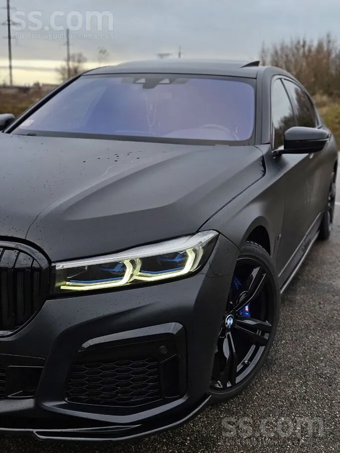 BMW 740 2019 photo 3