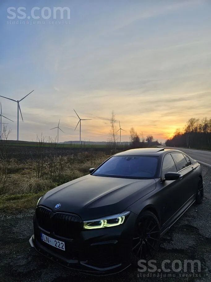 BMW 740 2019 photo 2
