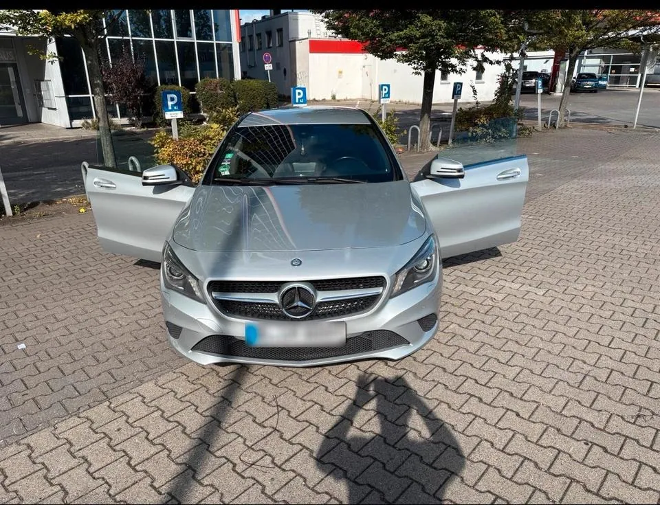 Mercedes-Benz Cla 180