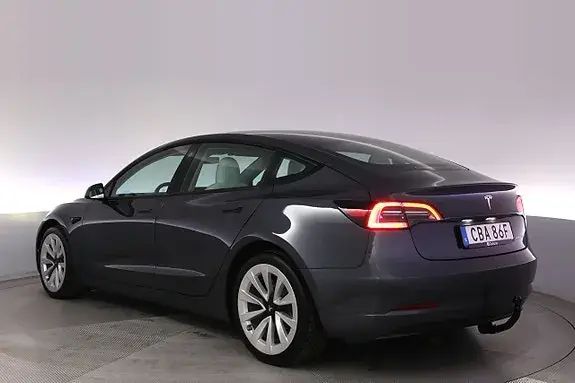 Tesla Model 3 2023 photo 4