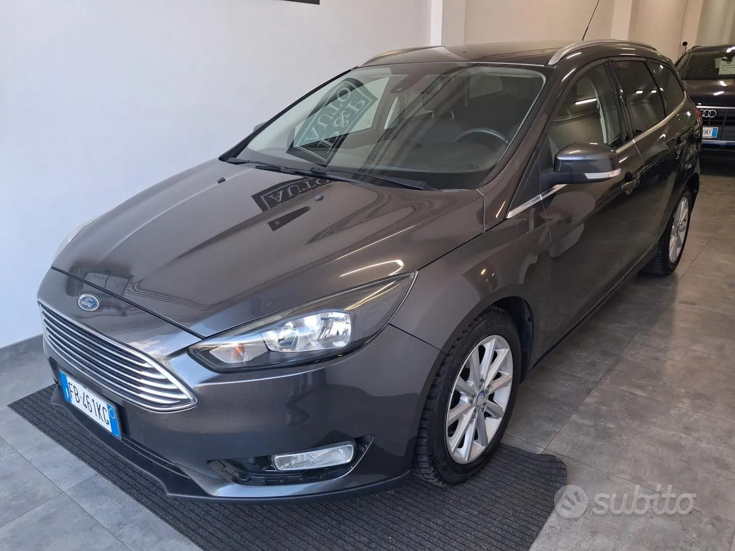 Ford Focus 2015 photo 2