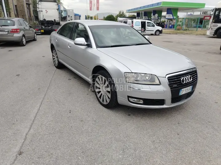 Audi A8 2008 photo 2
