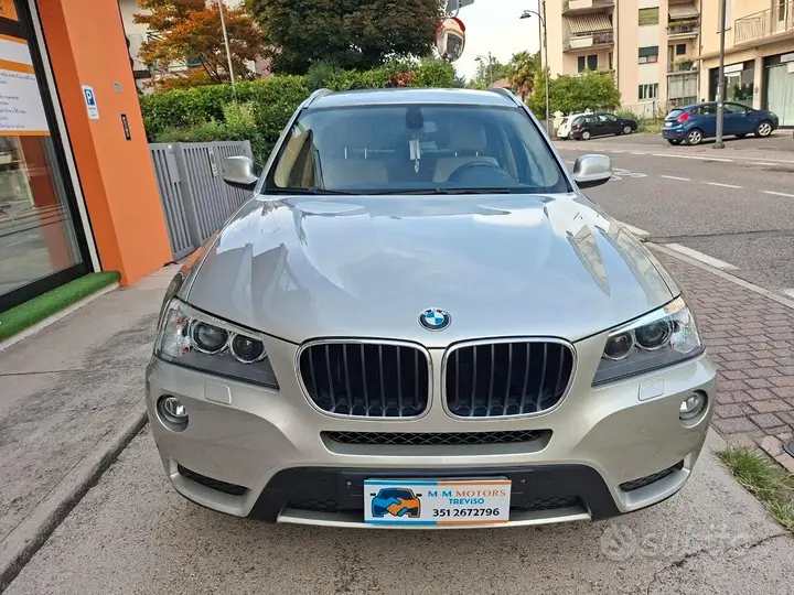 BMW X3 2011 photo 2