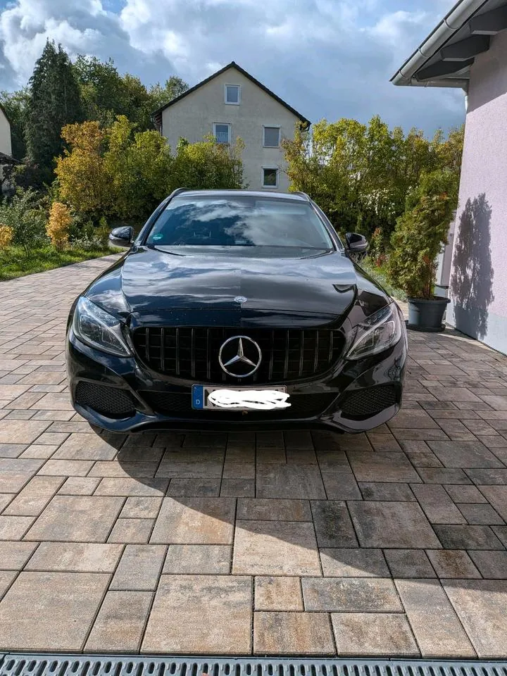 Mercedes-Benz C220D
