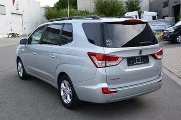 KG Mobility Rodius 2019 photo 2
