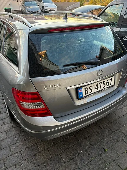 Mercedes-Benz C180 2012 photo 3