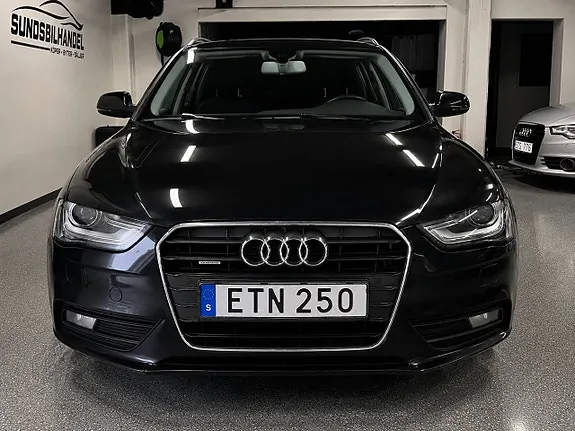Audi A4 2015 photo 2