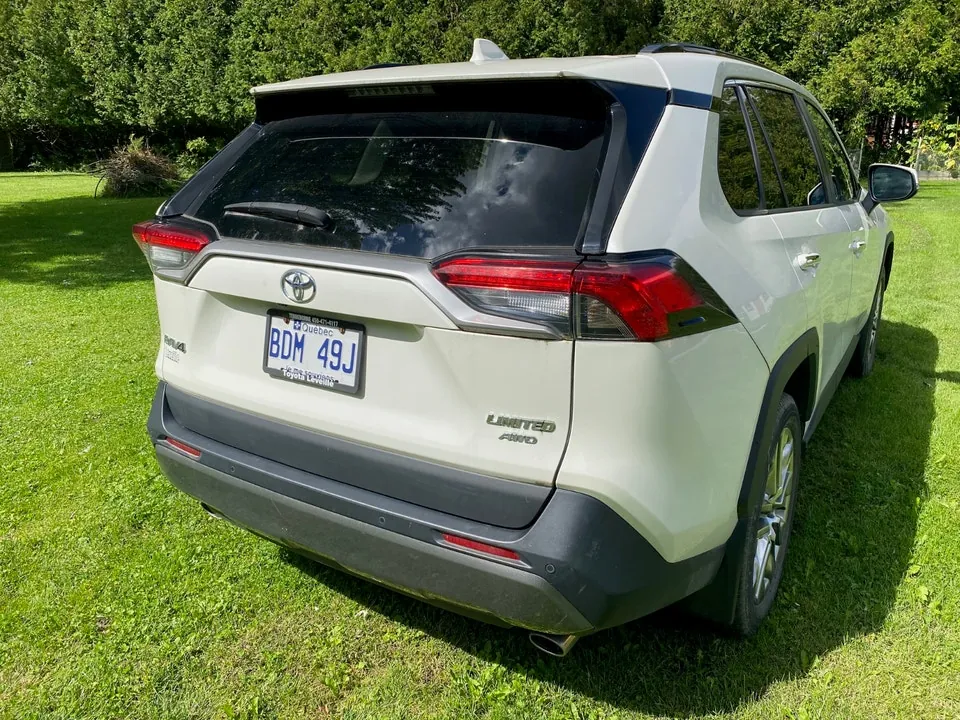 Toyota Rav4 2021 photo 2