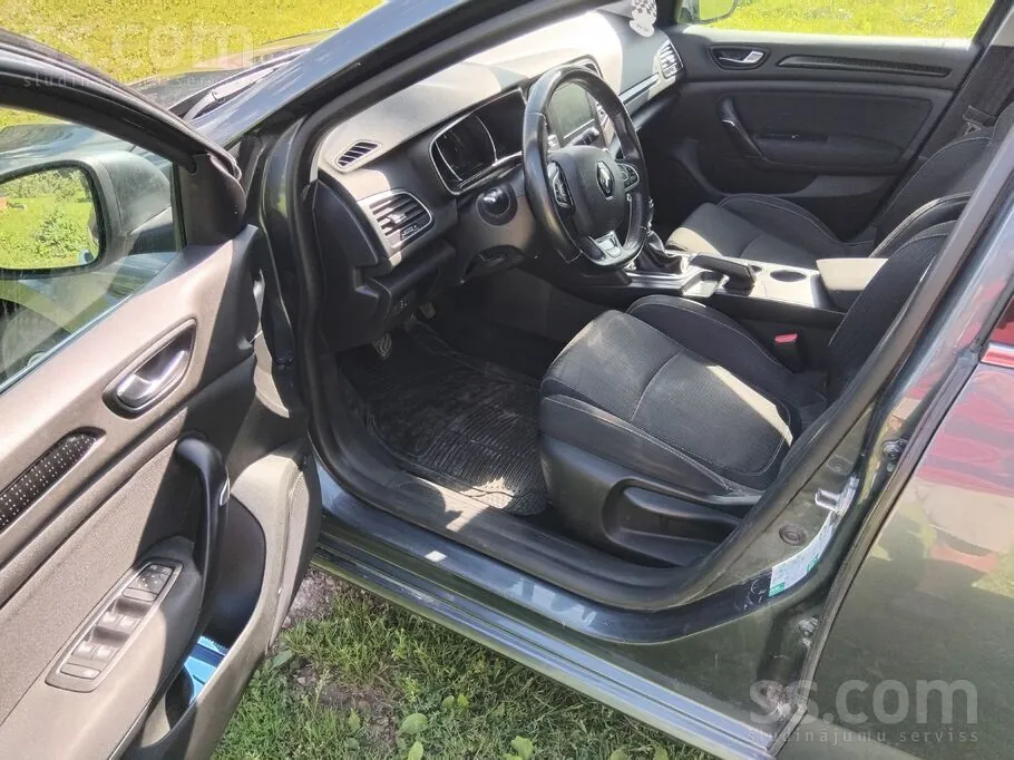 Renault Megane 2016 photo 2