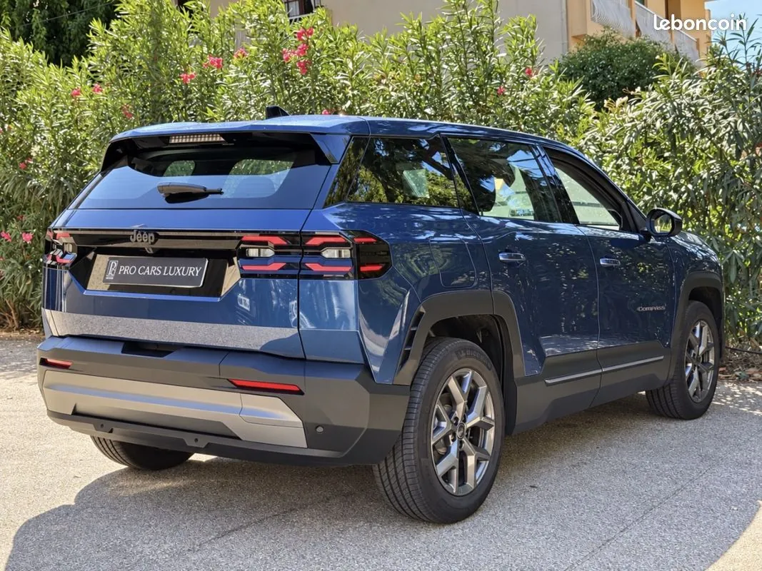 Jeep Compass 2026 photo 2