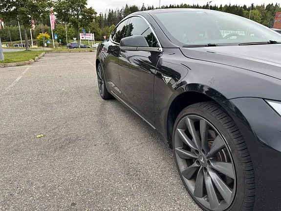 Tesla Model S 2017 photo 2