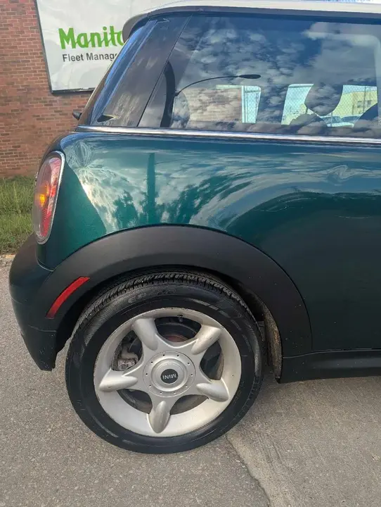 Mini Cooper S 2009 photo 2
