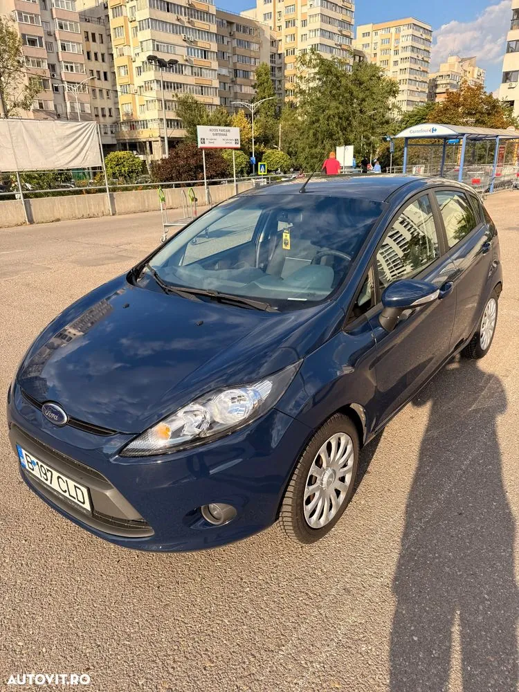 Ford Fiesta 2011 photo 4
