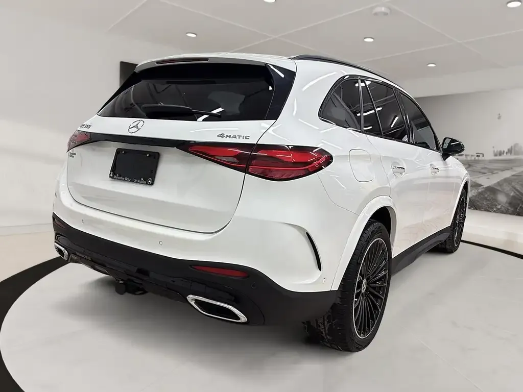 Mercedes-Benz Glc300 2023 photo 5