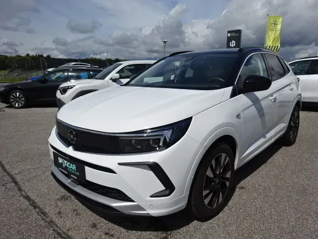 Opel Grandland 2022 photo 2