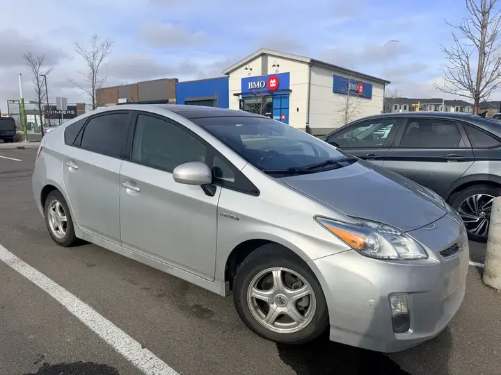 Toyota Prius 2010 photo 3