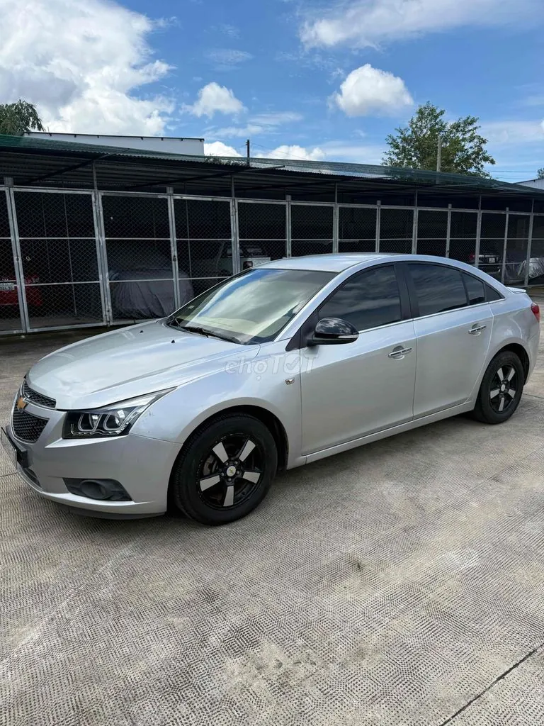Chevrolet Cruze 2012 photo 2
