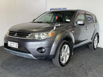 Mitsubishi Outlander 2006 photo 4