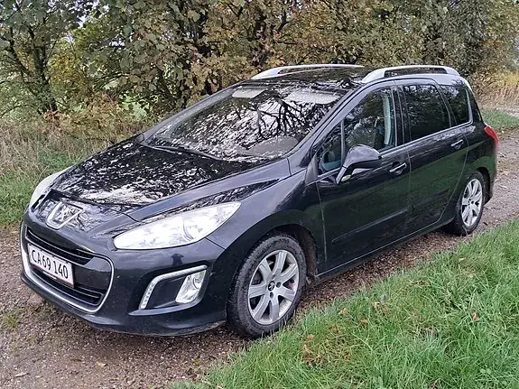 Peugeot 308 2011 photo 2